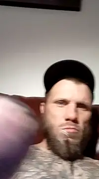 Snapshot of DanielTiger15 chatting on December 31, 2024, 11:28 pm DanielTiger15 online show from December 31, 2024, 11:28 pm