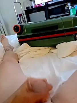 Snapshot of DanielTiger15 chatting on October 19, 2025, 7:58 pm DanielTiger15 online show from October 19, 2025, 7:58 pm