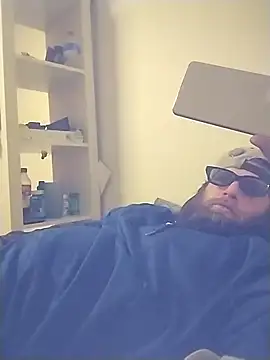 29liquid1989 online show from December 8, 2024, 4:14 am