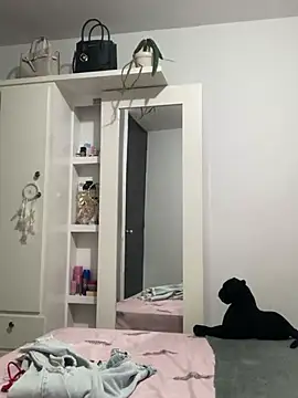 Snapshot of Kataliina chatting on March 22, 2025, 5:49 am Kataliina online show from March 22, 2025, 5:49 am