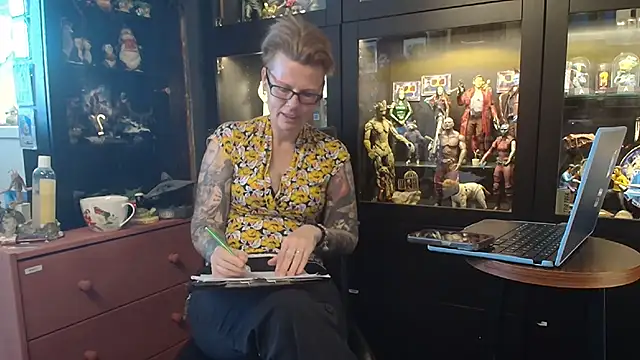 MaryG online show from March 9, 2026, 9:24 am