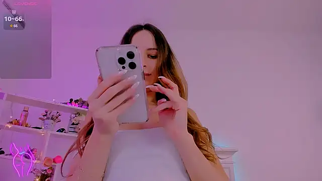 Alice in the  Wonderland online show from January 21, 2025, 6:43 am