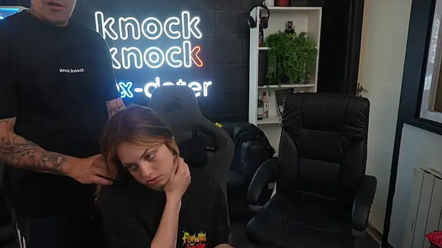 Elnonoykeila77 online show from November 4, 2025, 3:22 pm