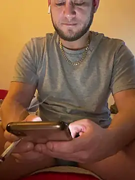 Snapshot of Weestud94 chatting on January 13, 2025, 8:37 pm Weestud94 online show from January 13, 2025, 8:37 pm