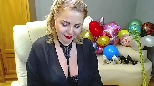 Snapshot of Cute_sun chatting on December 21, 2024, 10:51 pm Cute sun online show from December 21, 2024, 10:51 pm