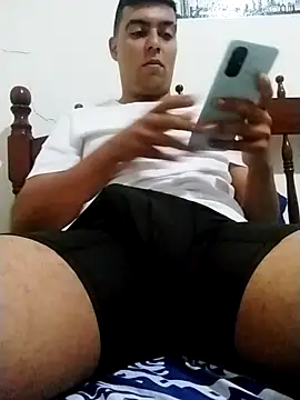 Chocolatinajet online show from January 12, 2026, 2:22 pm