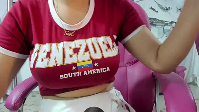 CAMILA--REY online show from October 22, 2025, 10:53 pm