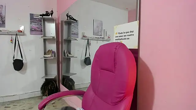 Snapshot of CAMILA--REY chatting on February 28, 2026, 11:55 am CAMILA--REY online show from February 28, 2026, 11:55 am