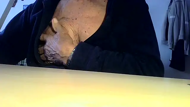 Snapshot of tachione2 chatting on October 1, 2025, 2:56 pm tachione2 online show from October 1, 2025, 2:56 pm