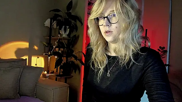 5 in one online show from December 6, 2024, 7:32 am