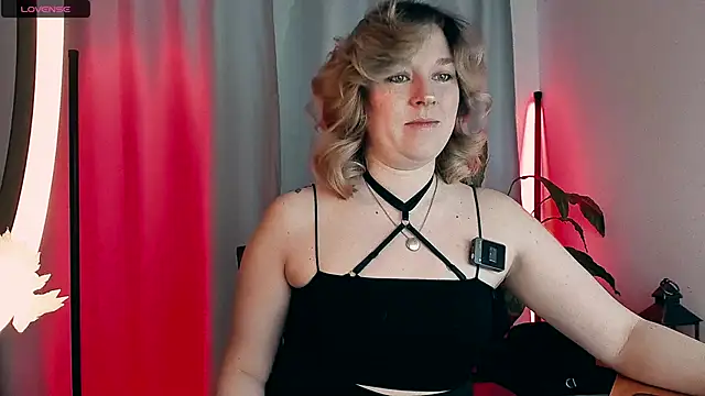 Snapshot of 5_in_one chatting on February 24, 2026, 5:16 am 5 in one online show from February 24, 2026, 5:16 am