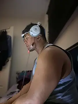 CleanGrey online show from February 17, 2026, 10:23 am