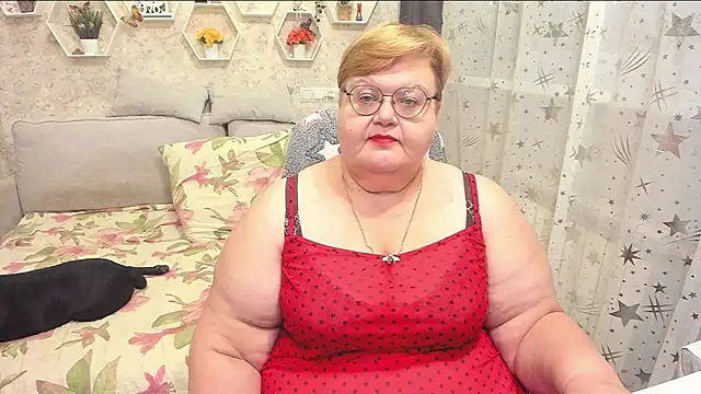  big love  online show from November 12, 2025, 8:19 pm