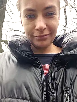 Keli Jessi online show from April 2, 2026, 9:29 am