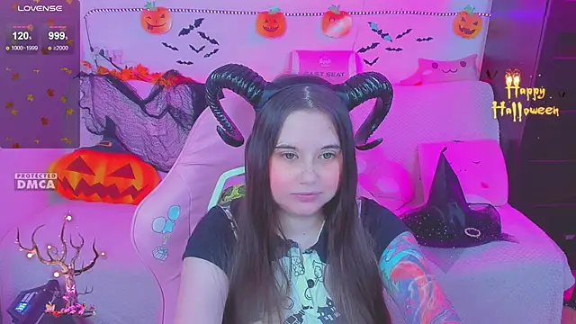 Lolisuccub online show from October 31, 2025, 4:52 pm