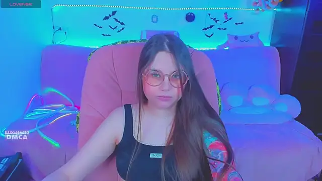 Lolisuccub online show from May 24, 2026, 3:50 pm