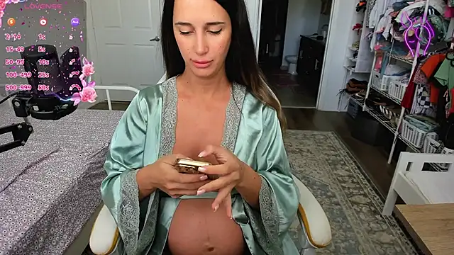 sweetbuttocks1 online show from September 14, 2025, 4:50 pm