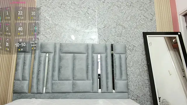 veronicaroose  online show from October 31, 2025, 12:28 pm