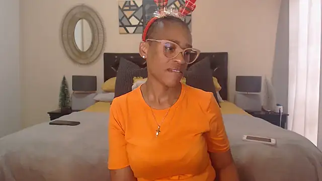 Creamyass22 online show from December 23, 2024, 1:13 pm