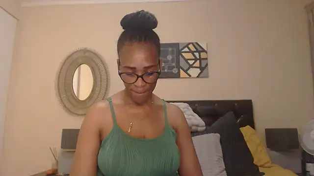 Creamyass22 online show from March 18, 2025, 5:42 pm