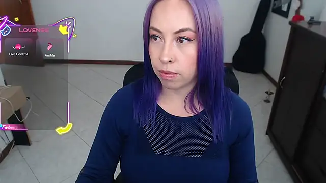 charlottezoe15 online show from September 15, 2025, 5:24 pm