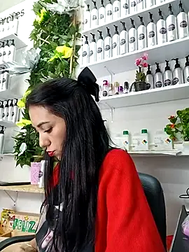 LunaZambrano online show from March 15, 2025, 6:43 pm