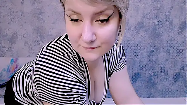 Djullia online show from March 15, 2025, 3:27 pm