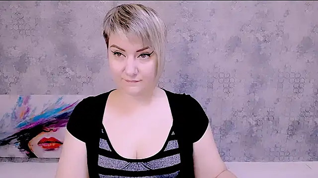 Djullia online show from September 17, 2025, 5:42 am