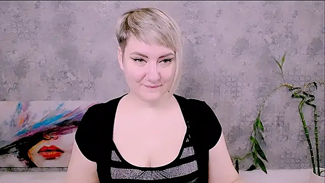 Djullia online show from December 4, 2025, 5:06 am