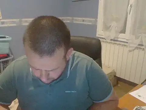 manubm03 online show from February 10, 2026, 4:22 pm