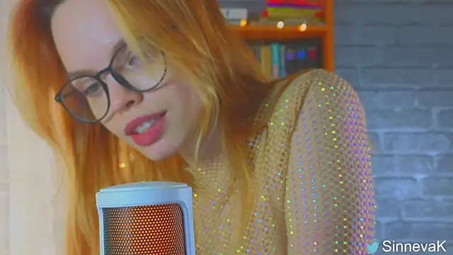 sinteas online show from March 12, 2025, 6:00 pm