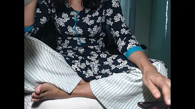 Snapshot of CuteRhea69 chatting on April 13, 2026, 11:16 am CuteRhea69 online show from April 13, 2026, 11:16 am