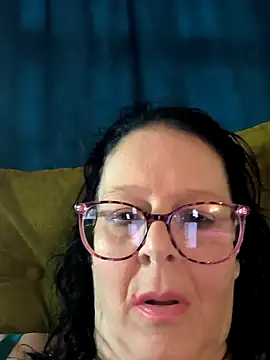 davisdesiresxh online show from December 30, 2024, 3:13 pm