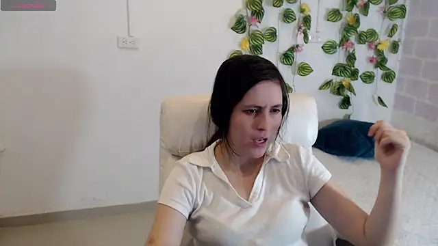 tania sweet   online show from September 30, 2025, 2:55 pm