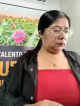   valentina18 online show from February 6, 2026, 12:52 pm