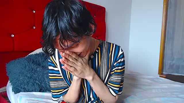 LAICK 01 online show from March 18, 2026, 6:11 pm