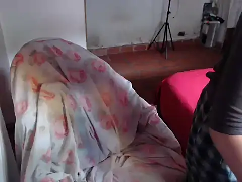 deftoolceles online show from September 19, 2025, 10:38 am