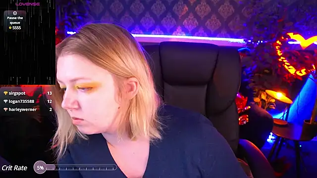 Snapshot of Tinker_Belll chatting on February 15, 2025, 5:09 am Tinker Belll online show from February 15, 2025, 5:09 am