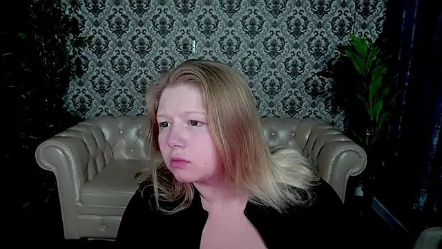 Snapshot of Tinker_Belll chatting on September 23, 2025, 7:06 pm Tinker Belll online show from September 23, 2025, 7:06 pm