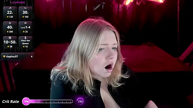 Snapshot of Tinker_Belll chatting on December 18, 2025, 8:15 pm Tinker Belll online show from December 18, 2025, 8:15 pm