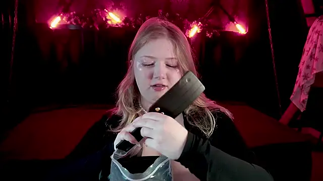 Snapshot of Tinker_Belll chatting on January 13, 2026, 8:14 pm Tinker Belll online show from January 13, 2026, 8:14 pm