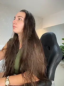 Snapshot of ava_blue chatting on June 6, 2026, 8:13 pm ava blue online show from June 6, 2026, 8:13 pm