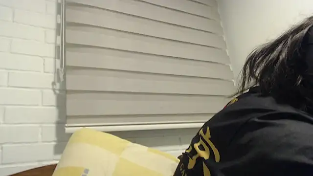 Snapshot of hung_weeb chatting on February 9, 2026, 2:59 am hung weeb online show from February 9, 2026, 2:59 am