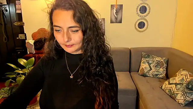 emma luxy online show from February 20, 2025, 5:12 am