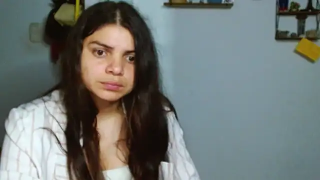 Snapshot of Nikkykora15 chatting on February 4, 2025, 4:59 am Nikkykora15 online show from February 4, 2025, 4:59 am