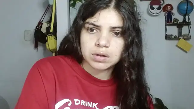 Snapshot of Nikkykora15 chatting on February 11, 2025, 12:17 am Nikkykora15 online show from February 11, 2025, 12:17 am