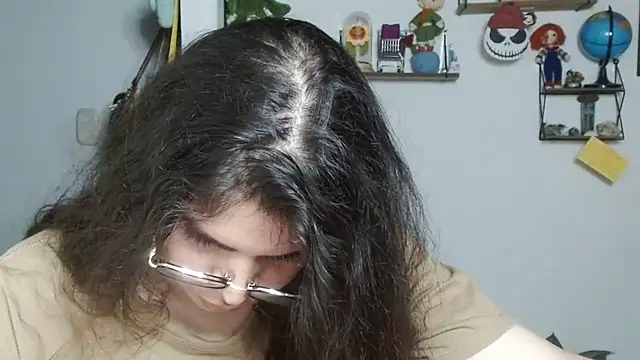 Snapshot of Nikkykora15 chatting on February 12, 2025, 2:14 am Nikkykora15 online show from February 12, 2025, 2:14 am