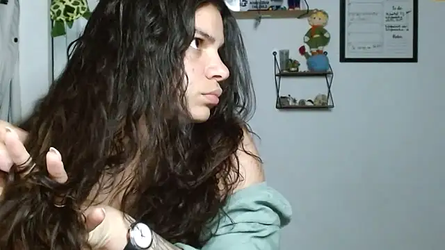 Snapshot of Nikkykora15 chatting on September 28, 2025, 1:22 am Nikkykora15 online show from September 28, 2025, 1:22 am