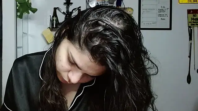 Snapshot of Nikkykora15 chatting on October 2, 2025, 12:17 am Nikkykora15 online show from October 2, 2025, 12:17 am