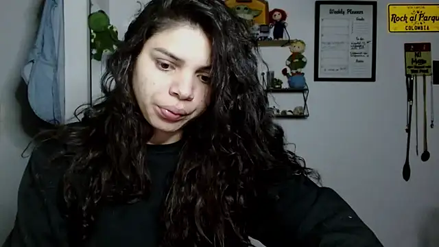 Snapshot of Nikkykora15 chatting on October 3, 2025, 1:13 am Nikkykora15 online show from October 3, 2025, 1:13 am